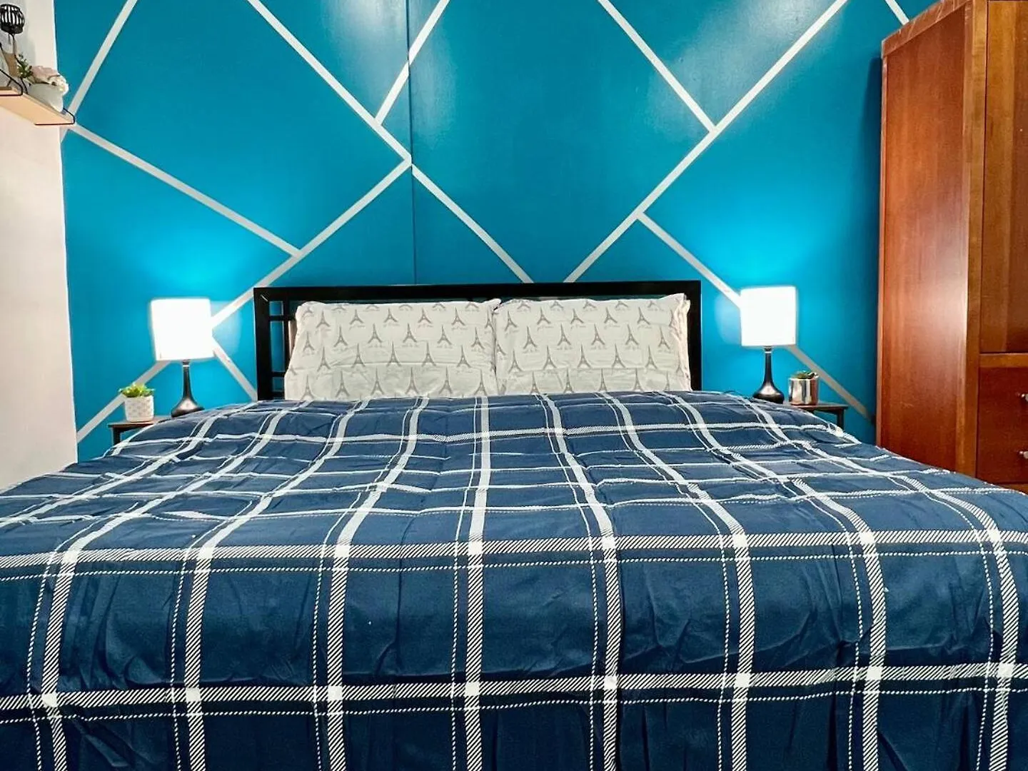 K4 Room Near Airport Mississauga