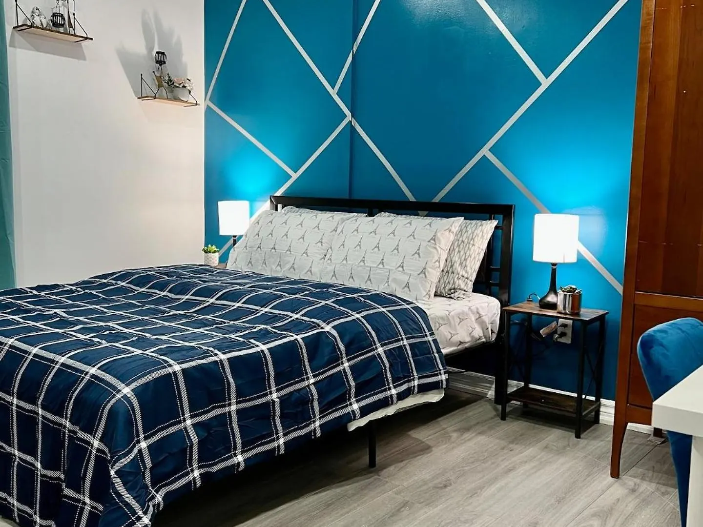 K4 Room Near Airport Mississauga Holiday home